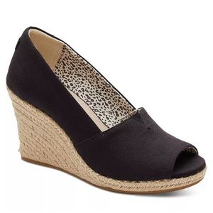 Toms NWOT Michelle Recycled Peep-Toe Espadrille Wedges Black Size 7.5